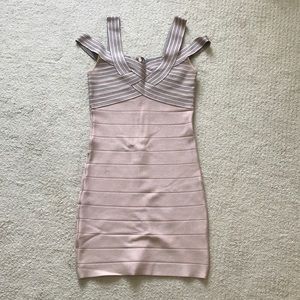 Bebe bodycon dress: rose dust color with black
